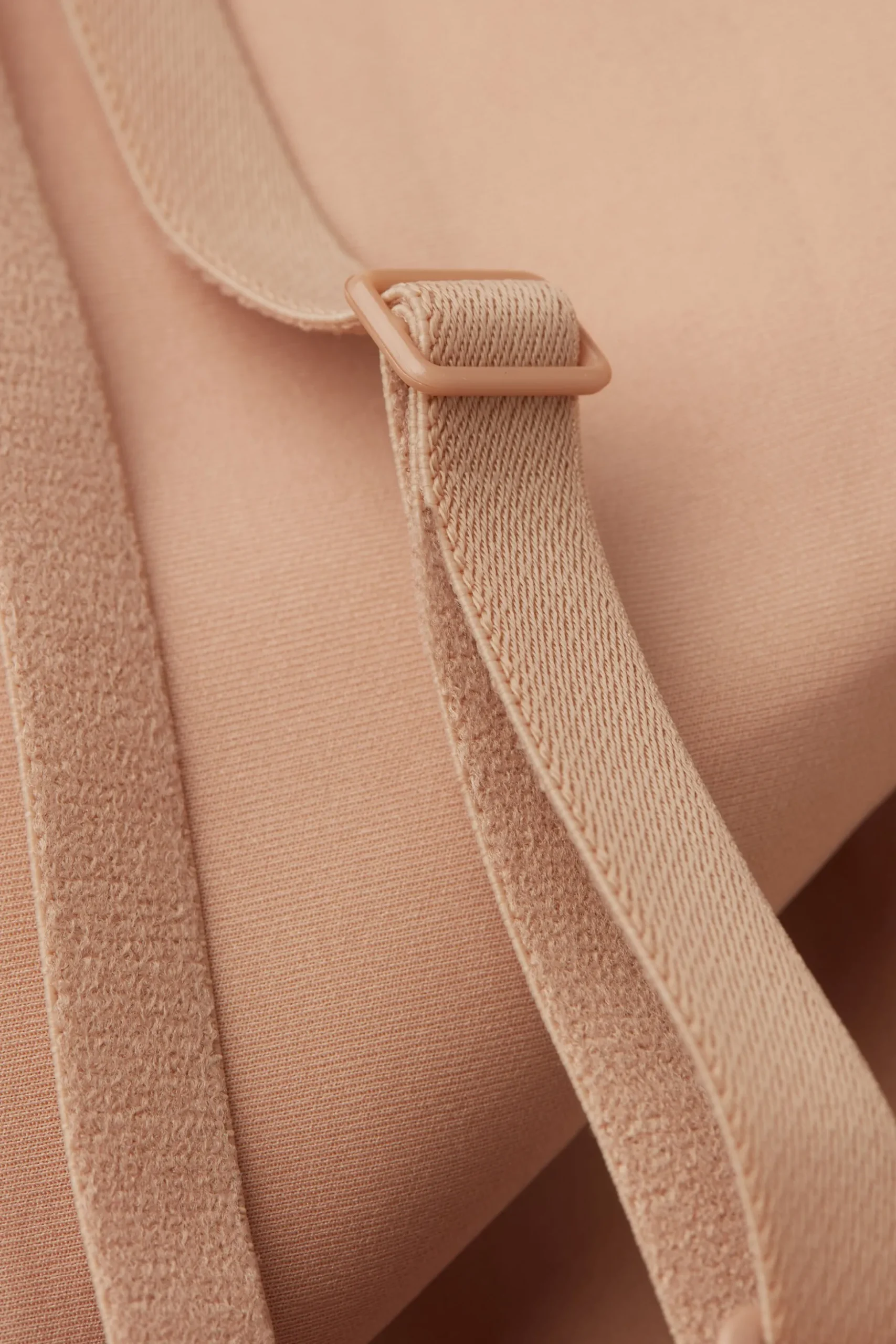 Formande linne i mikrofiber utan sömmar