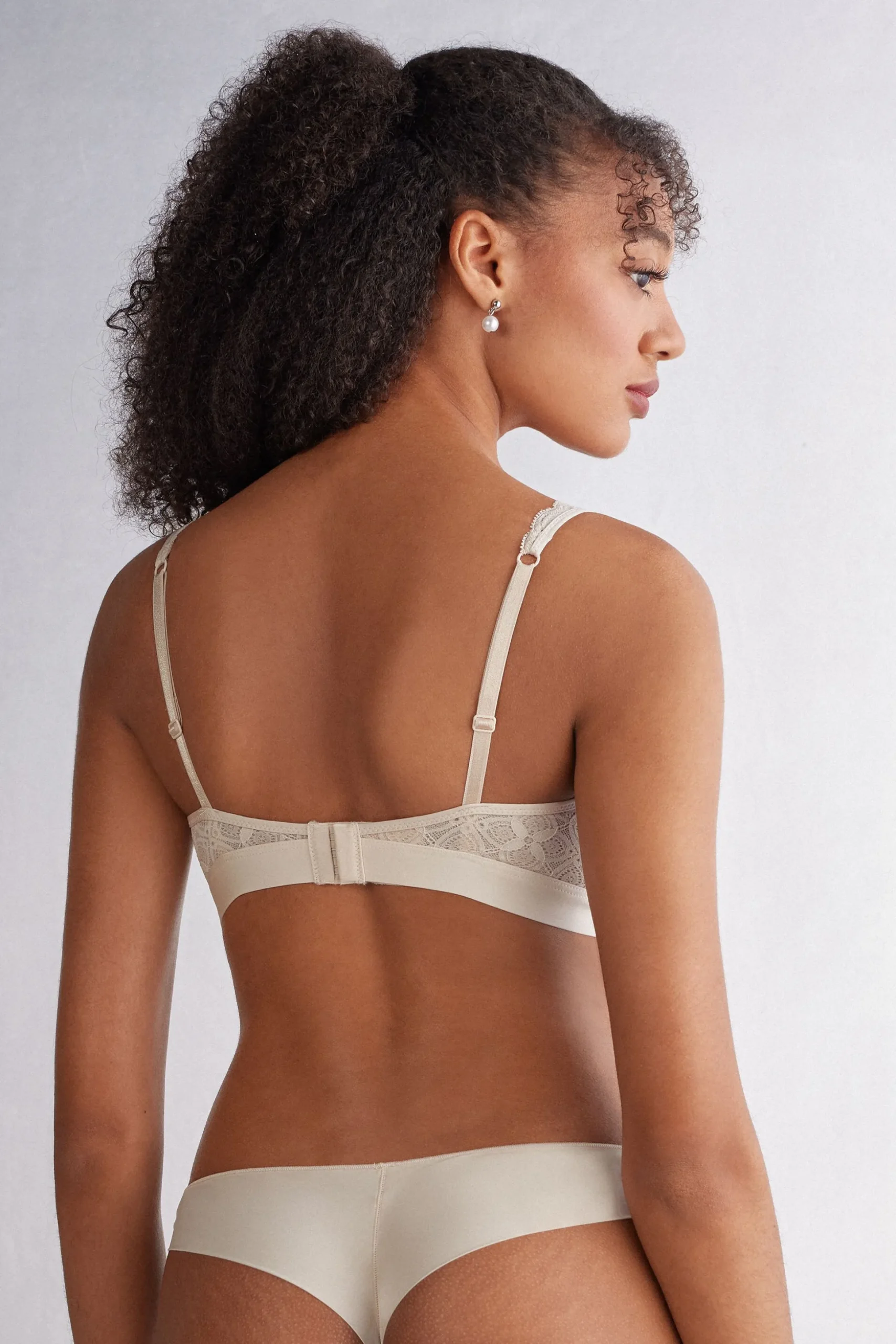 Lara Lace triangelbehå