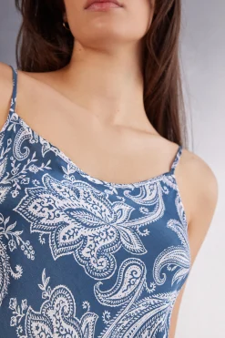Lång underklänning i viskossatin Flower Paisley