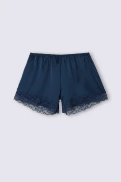 Shorts i siden med spets