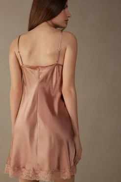 Silk Slip med spetsdetalj